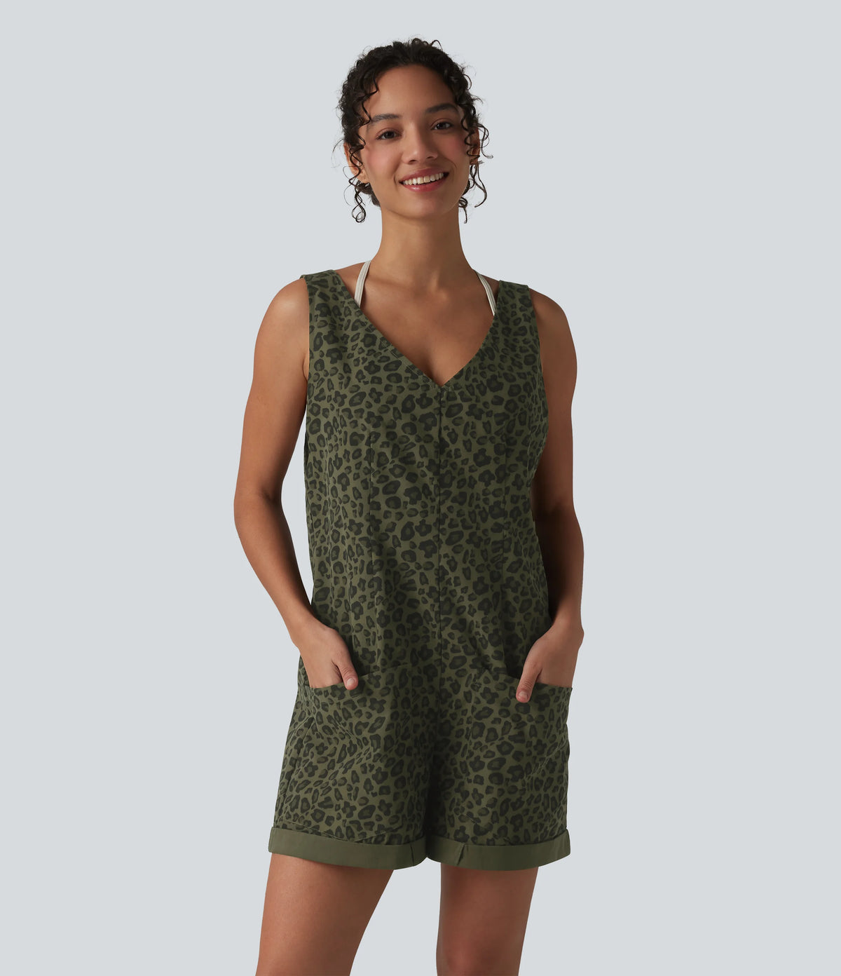 Adjustable Straps Rolled Hem Leopard Print Casual Short Overall with Pockets